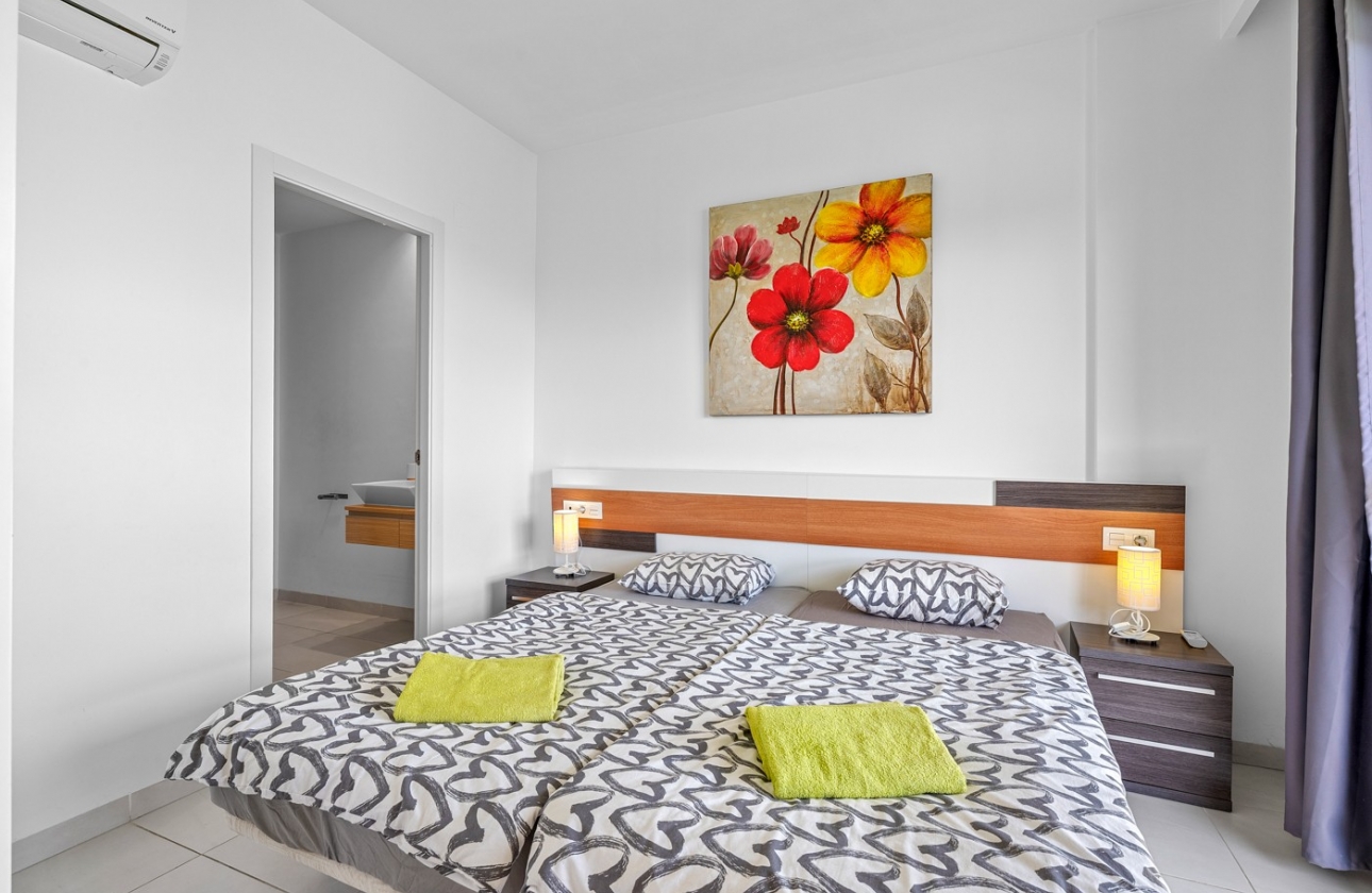 Wiederverkauf - Wohnung - Orihuela Costa - La Zenia