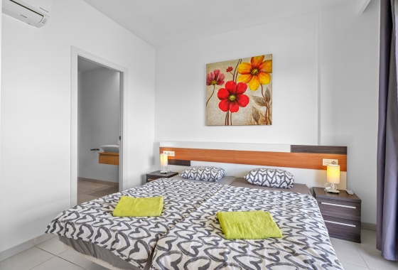 Wiederverkauf - Wohnung - Orihuela Costa - La Zenia