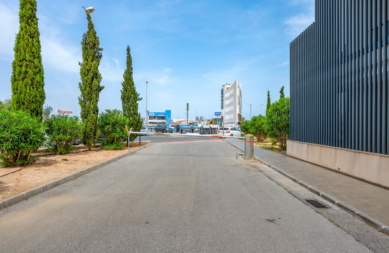 Wiederverkauf - Wohnung - Orihuela Costa - La Zenia
