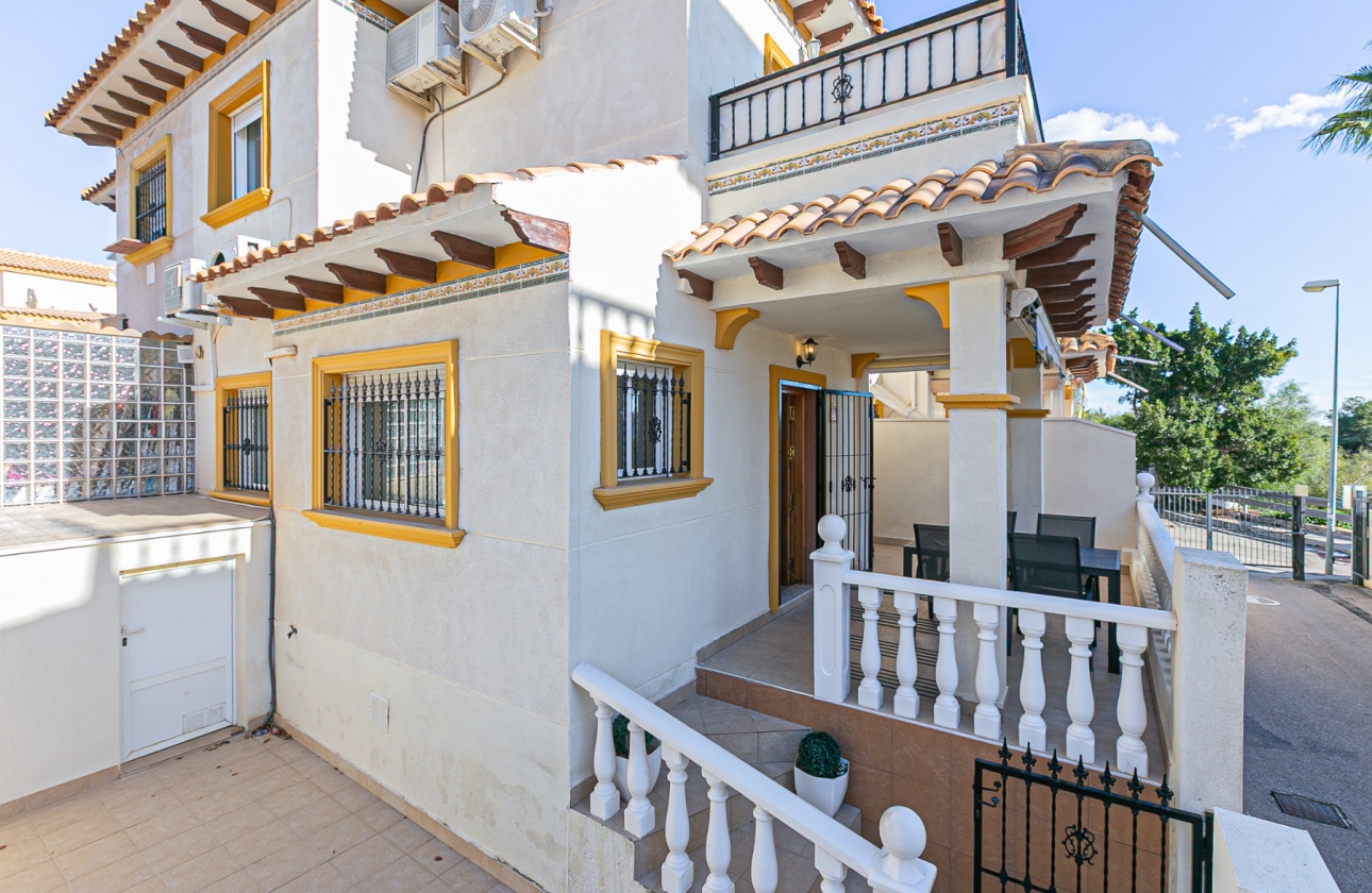 Resale - House - Playa Flamenca