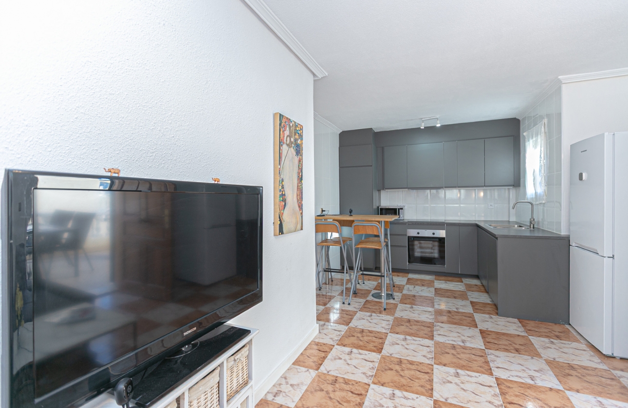Resale - House - Playa Flamenca