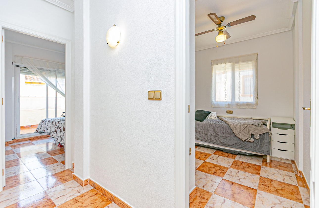 Resale - House - Playa Flamenca