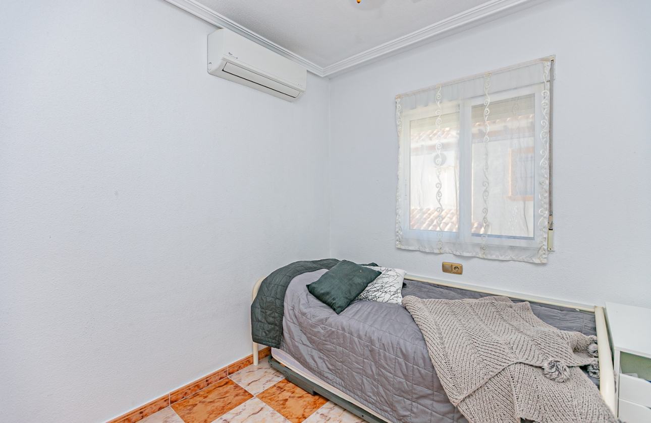 Resale - House - Playa Flamenca