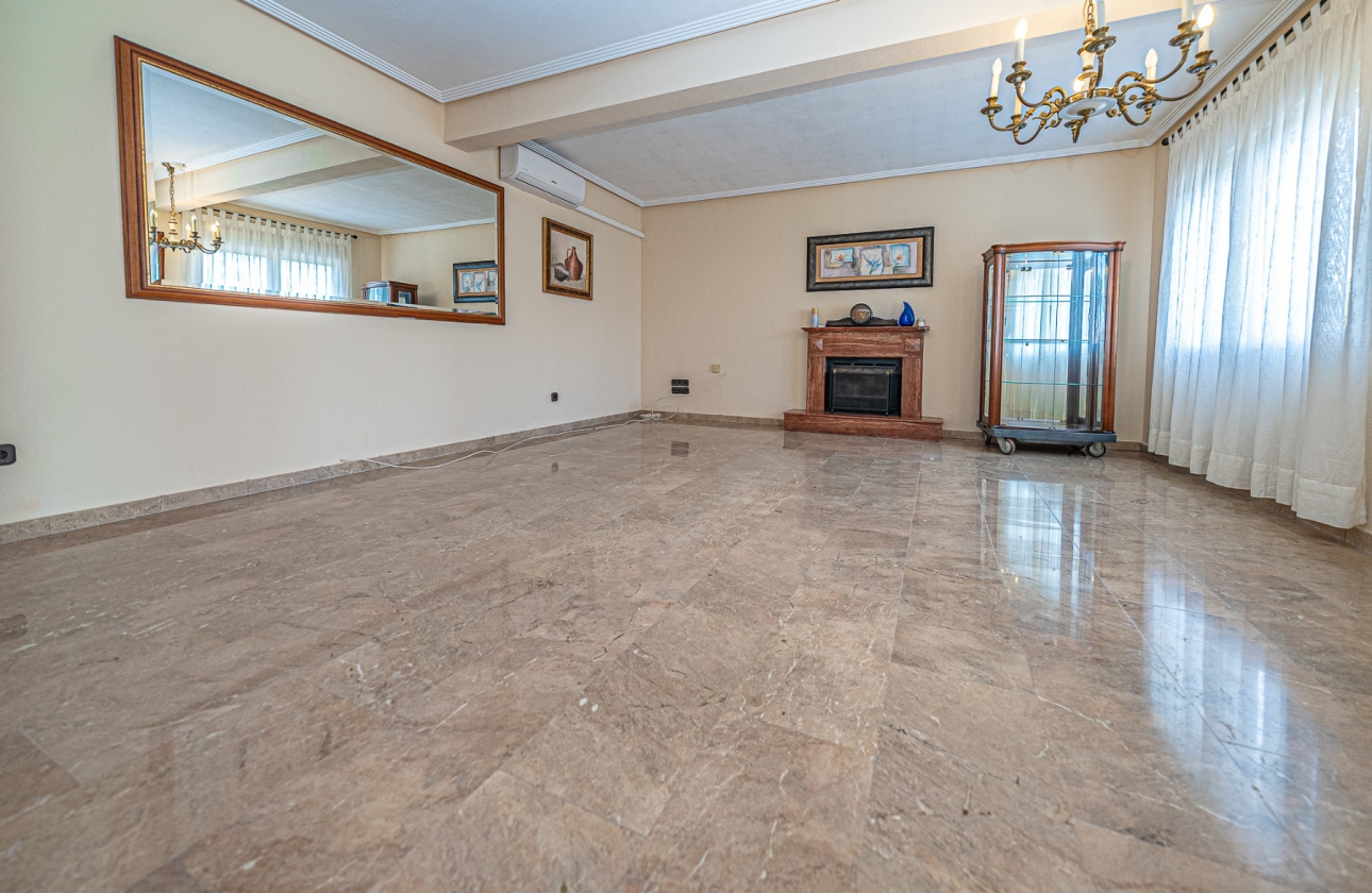 Wiederverkauf - Villa - Torrevieja - El Chaparral