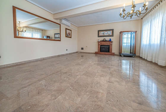 Wiederverkauf - Villa - Torrevieja - El Chaparral