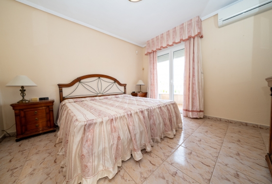 Wiederverkauf - Villa - Torrevieja - El Chaparral