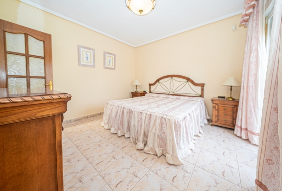 Wiederverkauf - Villa - Torrevieja - El Chaparral