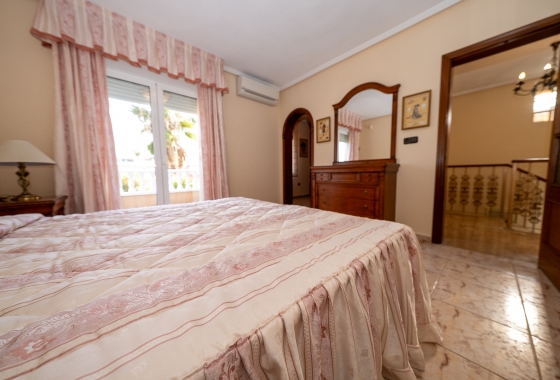 Wiederverkauf - Villa - Torrevieja - El Chaparral