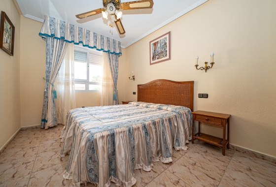 Wiederverkauf - Villa - Torrevieja - El Chaparral