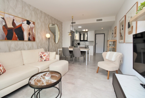 Resale - Apartment / flat - Villamartin