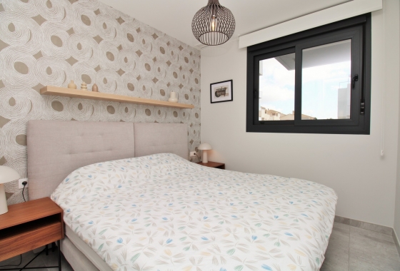 Resale - Apartment / flat - Villamartin