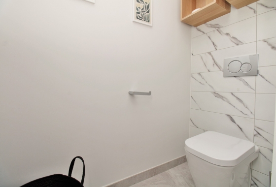 Resale - Apartment / flat - Villamartin