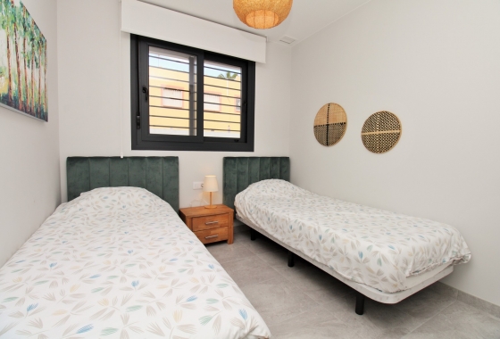 Resale - Apartment / flat - Villamartin