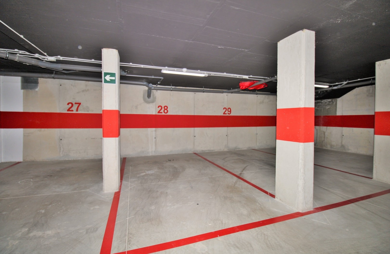 Resale - Apartment / flat - Villamartin