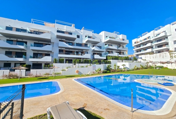 Resale - Apartment / flat - Villamartin