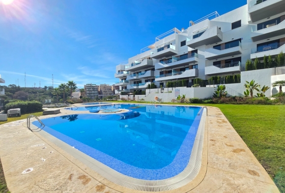 Resale - Apartment / flat - Villamartin