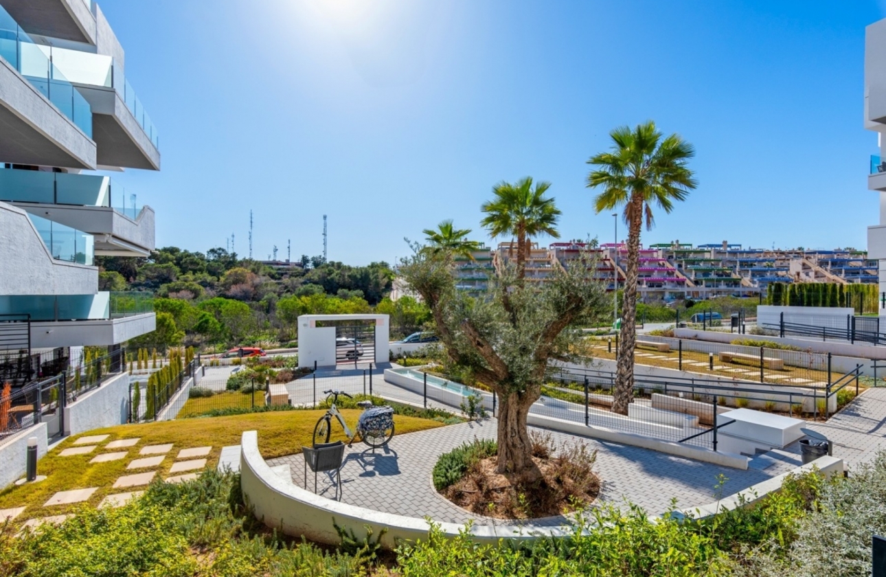 Resale - Apartment / flat - Villamartin