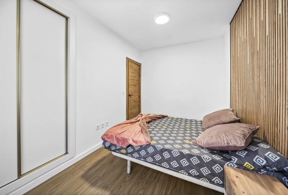 Resale - Apartment / flat - Torrevieja - Centro