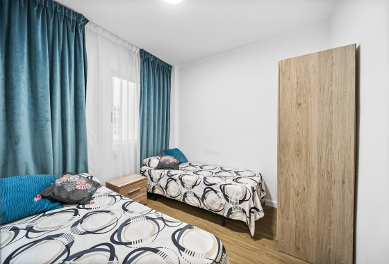 Resale - Apartment / flat - Torrevieja - Centro