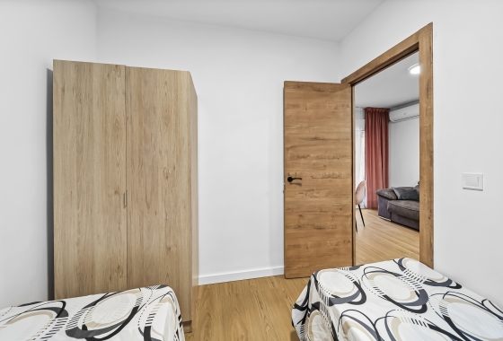 Resale - Apartment / flat - Torrevieja - Centro
