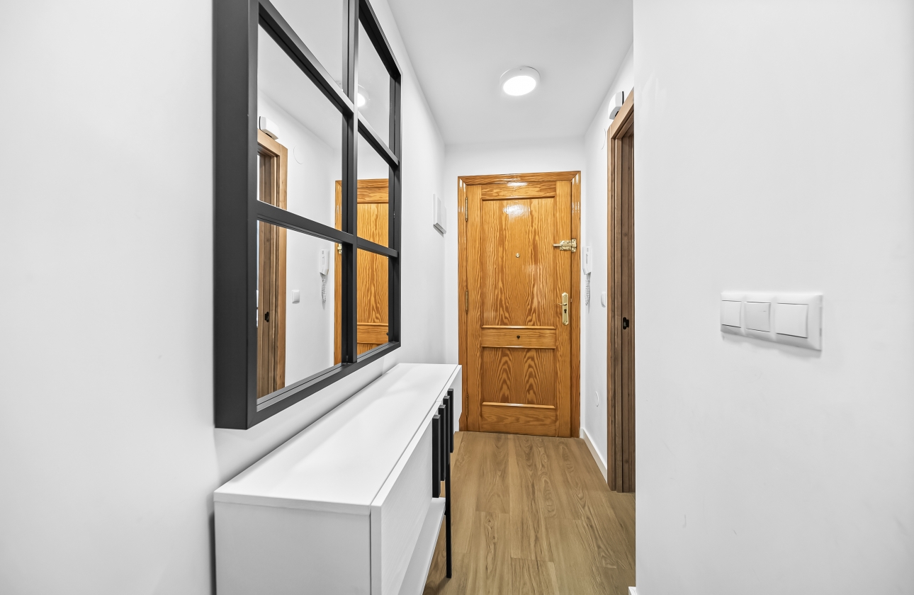 Resale - Apartment / flat - Torrevieja - Centro