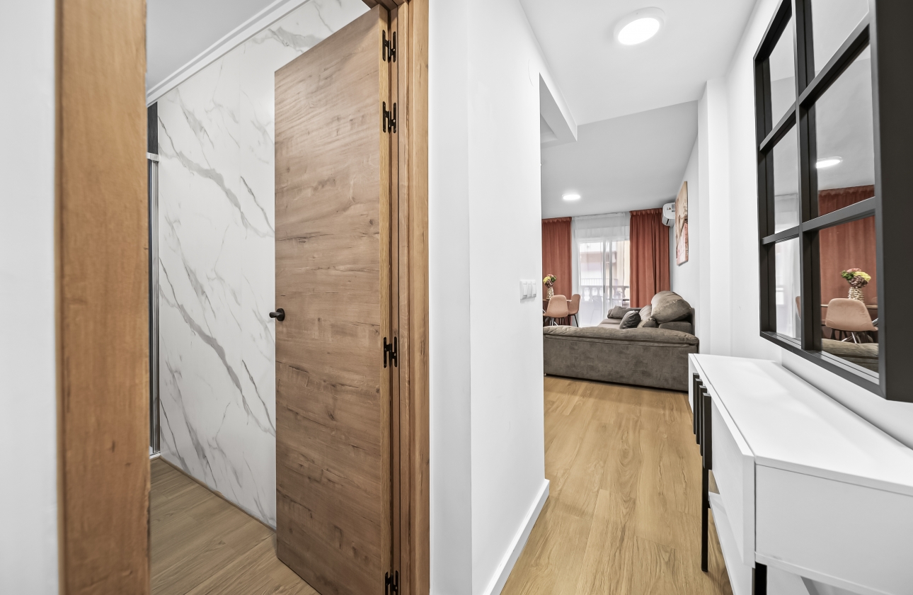 Resale - Apartment / flat - Torrevieja - Centro