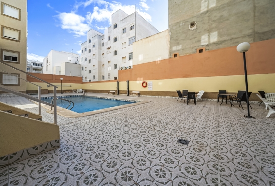 Resale - Apartment / flat - Torrevieja - Centro