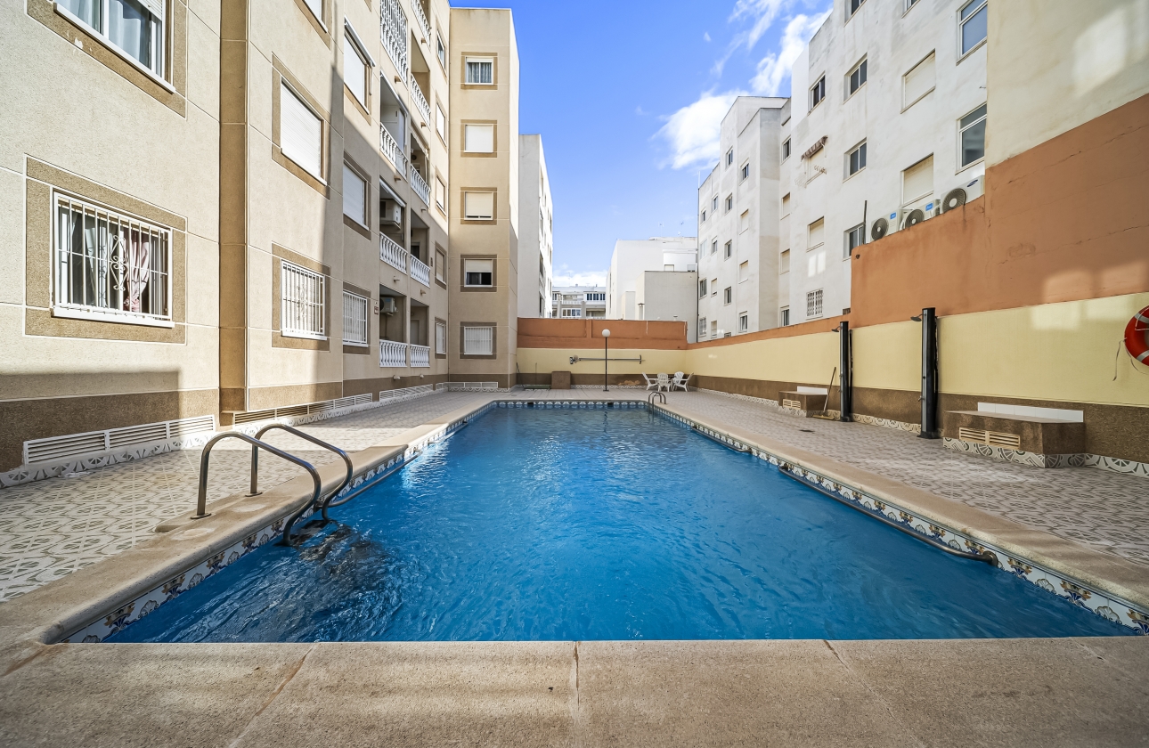 Resale - Apartment / flat - Torrevieja - Centro