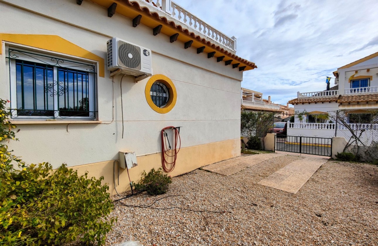 Resale - House - Orihuela Costa - La Florida
