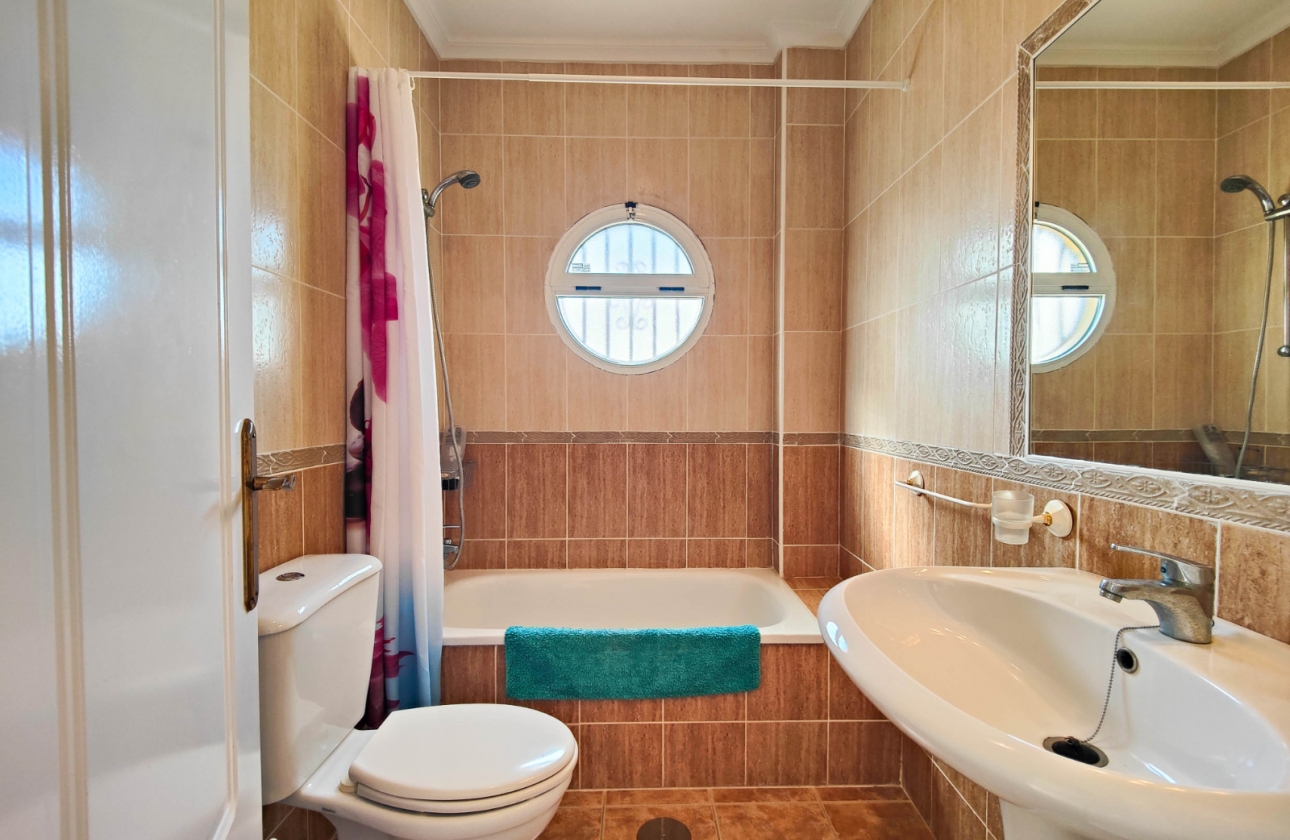 Resale - House - Orihuela Costa - La Florida
