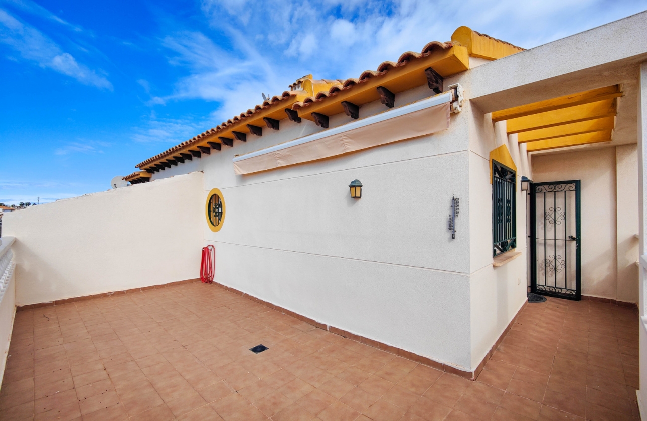 Resale - House - Orihuela Costa - La Florida