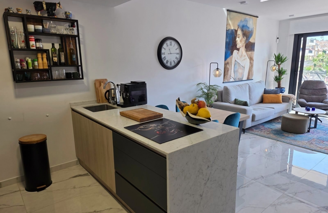 Resale - Apartment / flat - Orihuela Costa - Los Altos