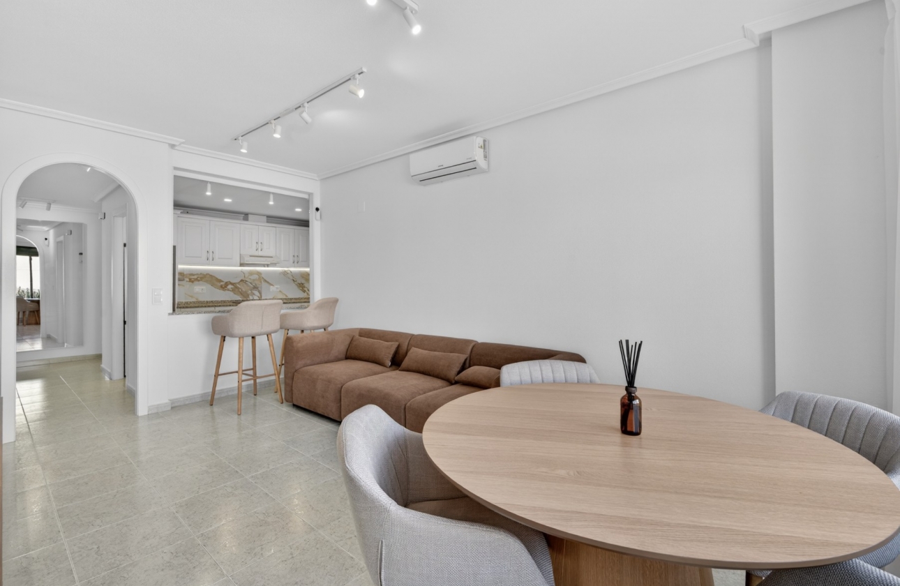 Resale - Apartment / flat - Orihuela Costa - Campoamor