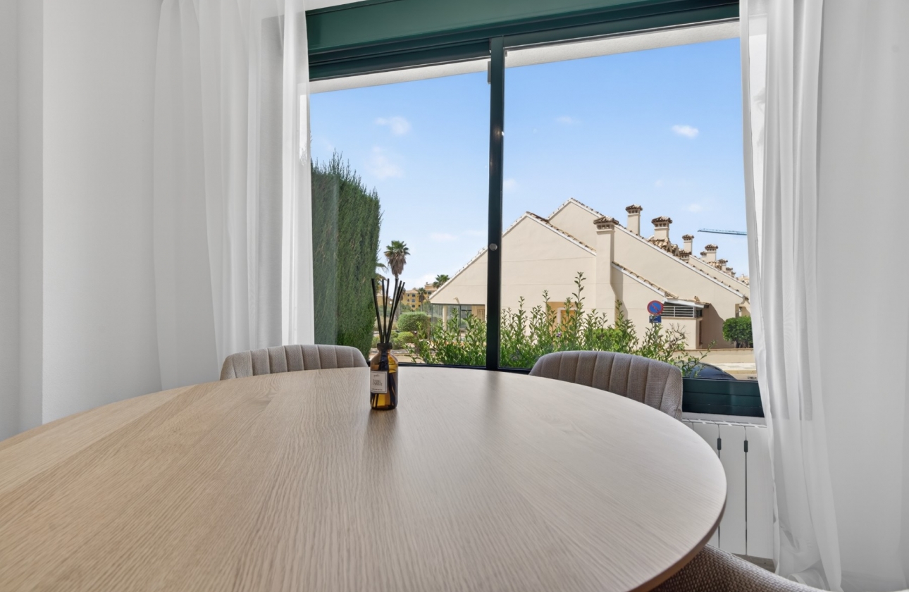 Resale - Apartment / flat - Orihuela Costa - Campoamor