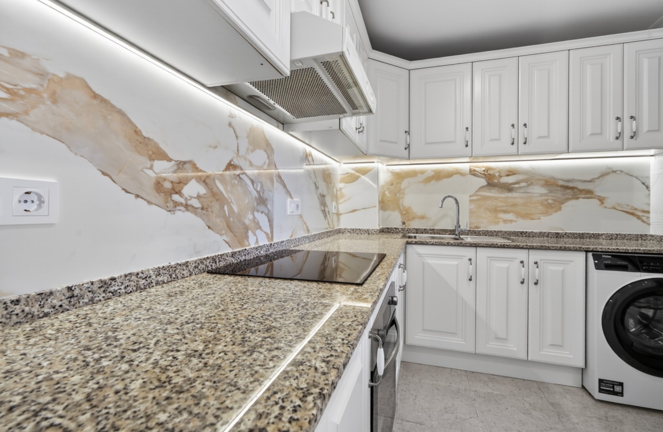 Resale - Apartment / flat - Orihuela Costa - Campoamor
