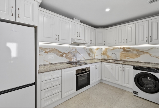 Resale - Apartment / flat - Orihuela Costa - Campoamor