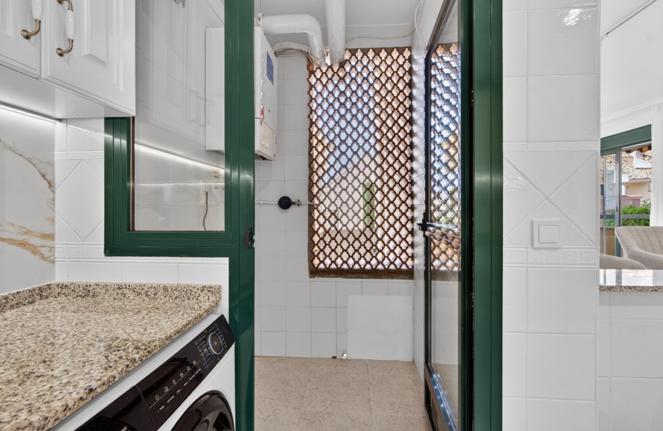 Resale - Apartment / flat - Orihuela Costa - Campoamor