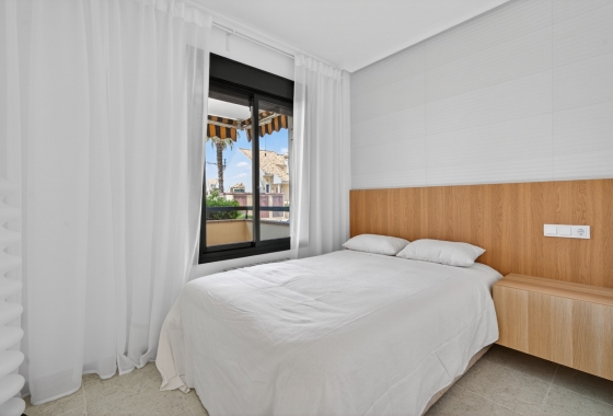 Resale - Apartment / flat - Orihuela Costa - Campoamor