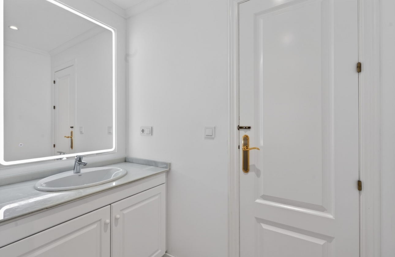 Resale - Apartment / flat - Orihuela Costa - Campoamor