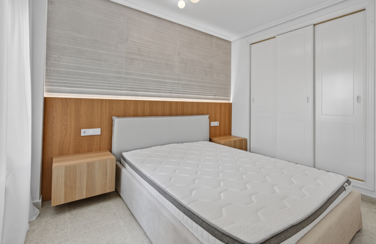 Resale - Apartment / flat - Orihuela Costa - Campoamor