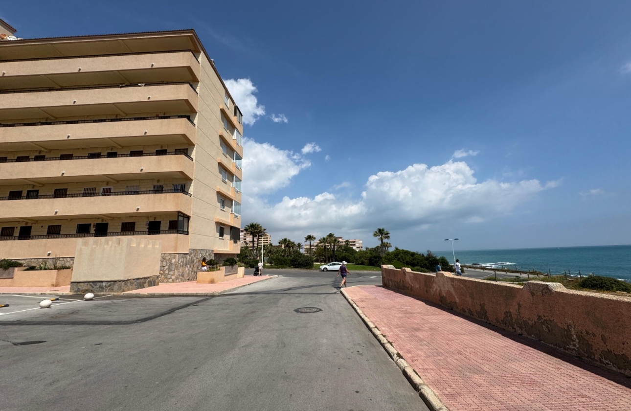 Resale - Apartment / flat - Torrevieja - Torrevieja>Cabo Cervera