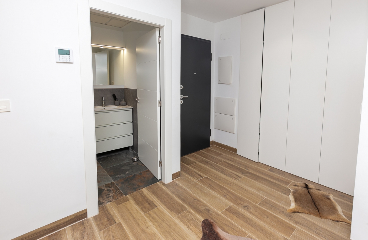 Resale - Villa - Los Montesinos