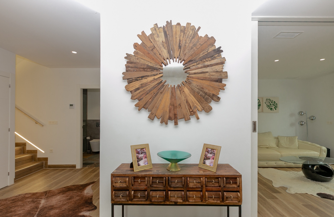 Resale - Villa - Los Montesinos
