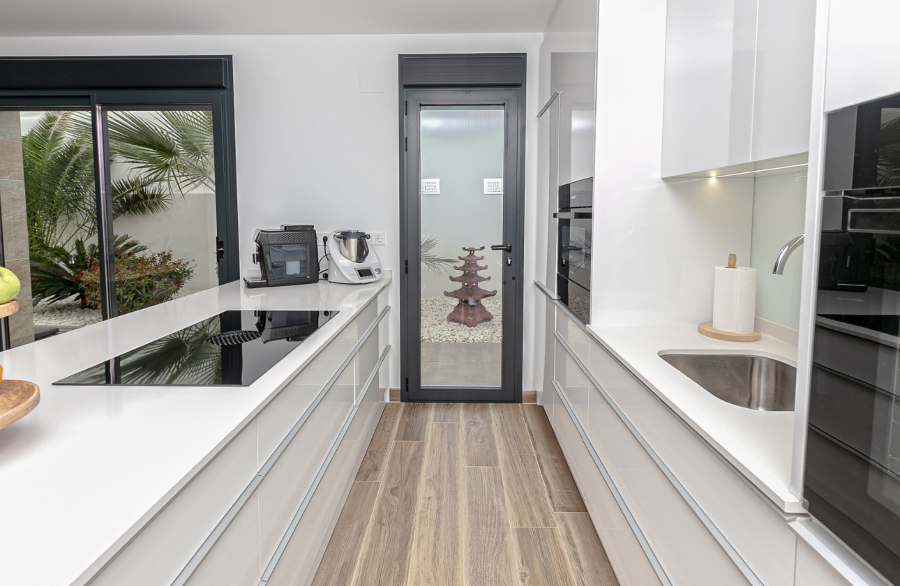 Resale - Villa - Los Montesinos