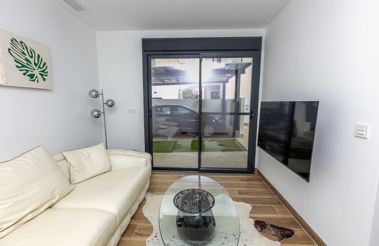 Resale - Villa - Los Montesinos