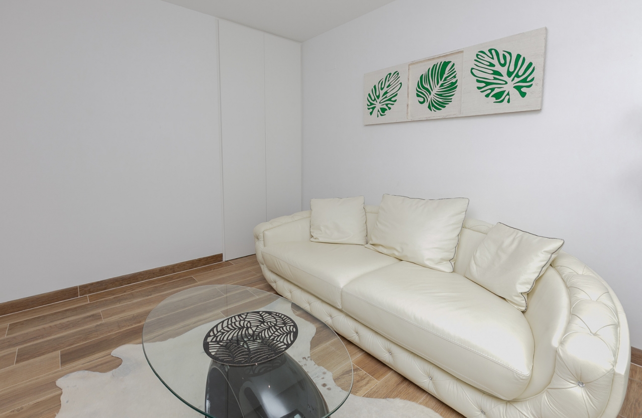 Resale - Villa - Los Montesinos