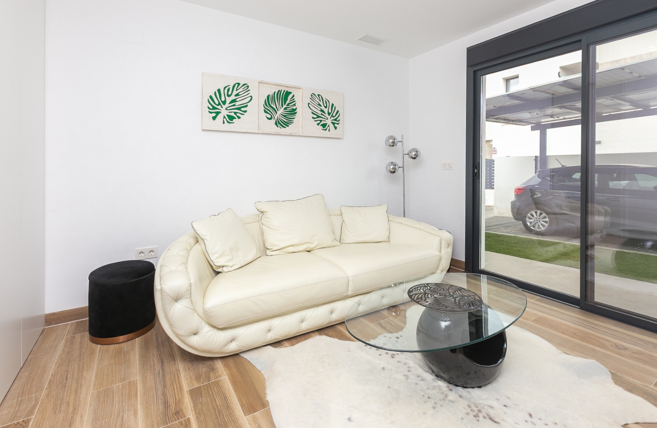 Resale - Villa - Los Montesinos
