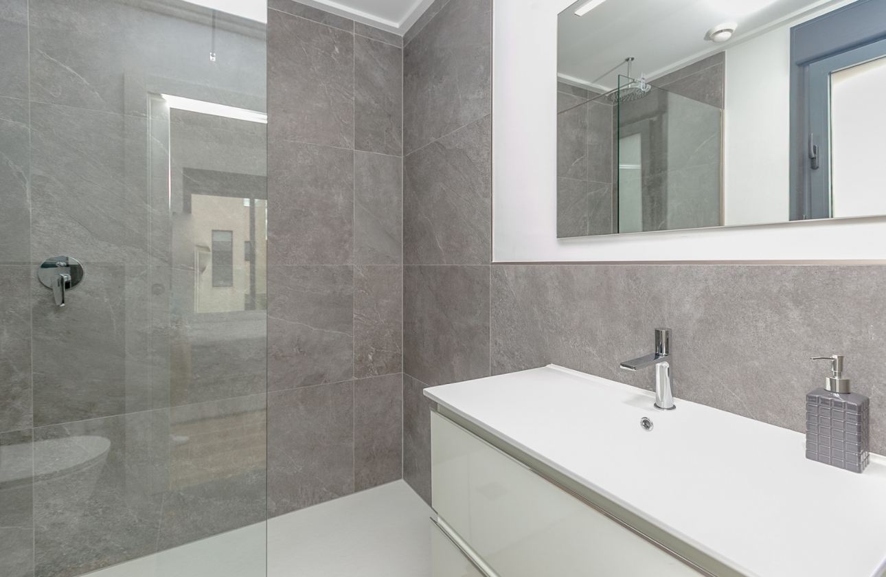 Resale - Villa - Los Montesinos