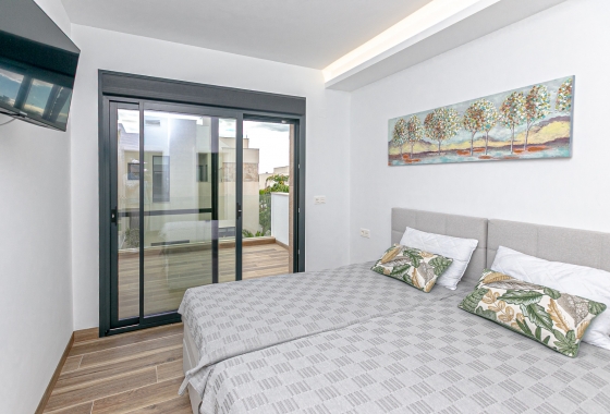 Resale - Villa - Los Montesinos