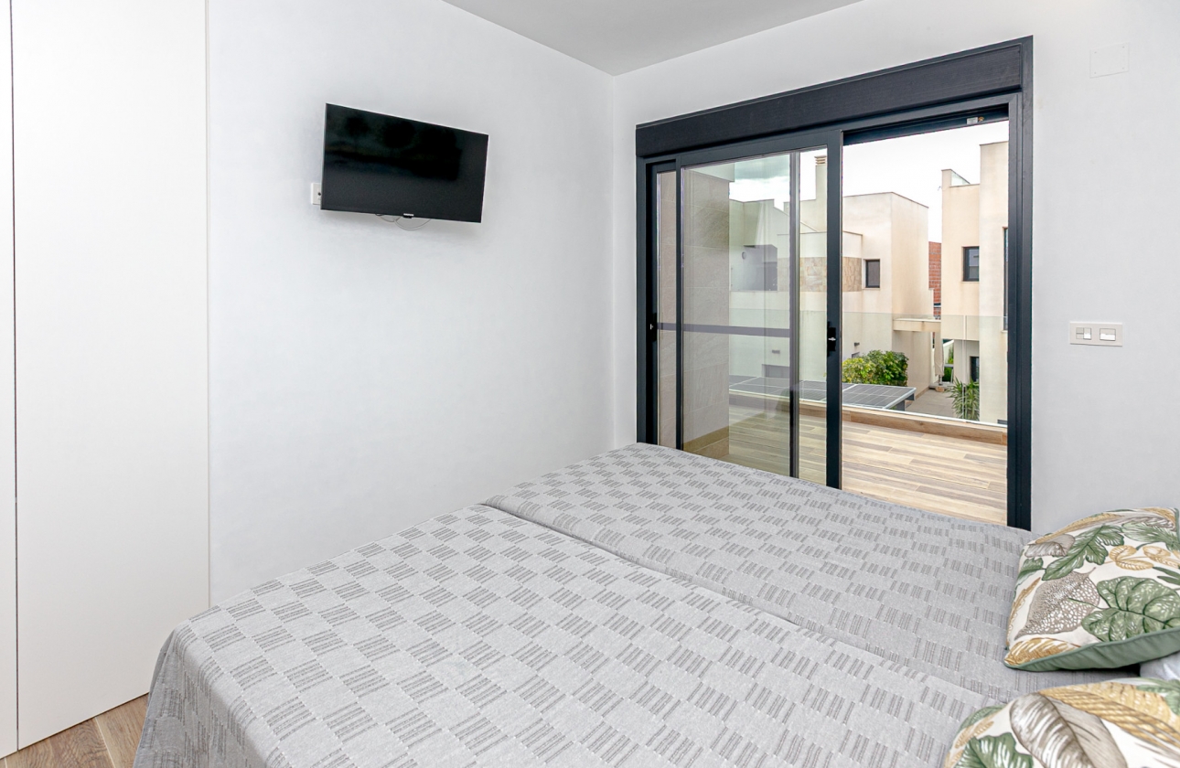 Resale - Villa - Los Montesinos